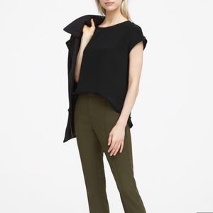 EUC Banana Republic Washable Silk Roll-Cuff Top Black -- Small